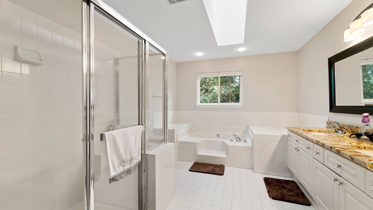 Photo of Bathroom in Lowes Island