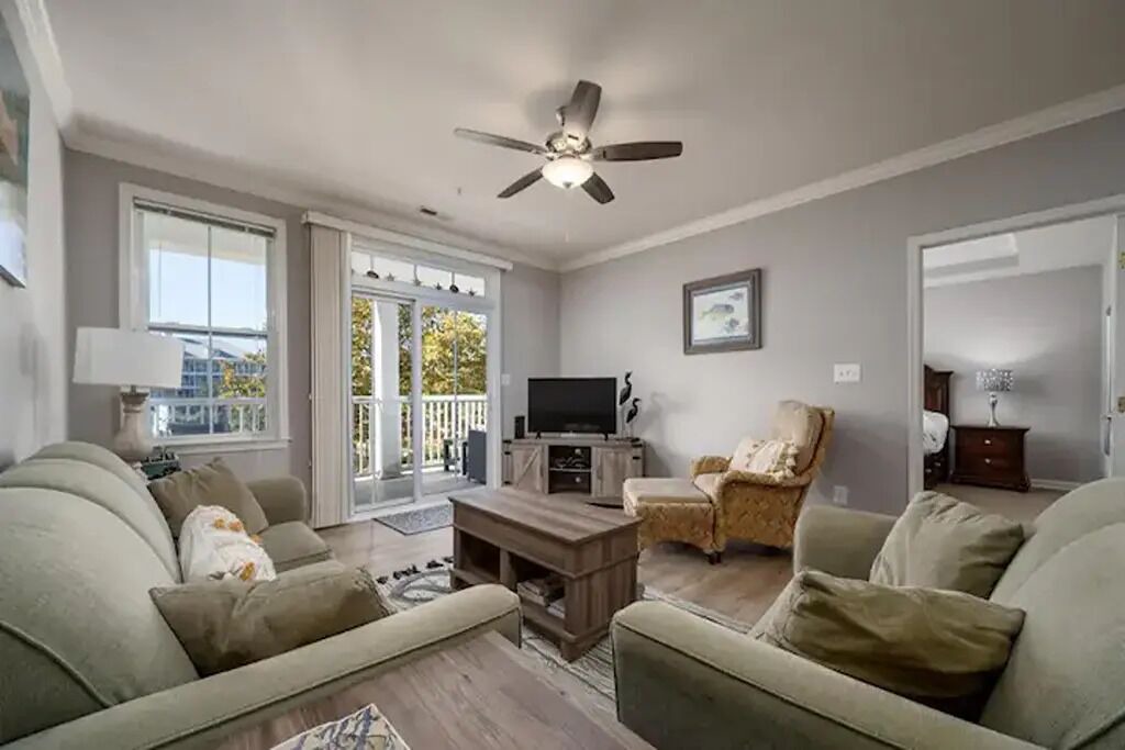 Photo of Livingroom in Sunset Island