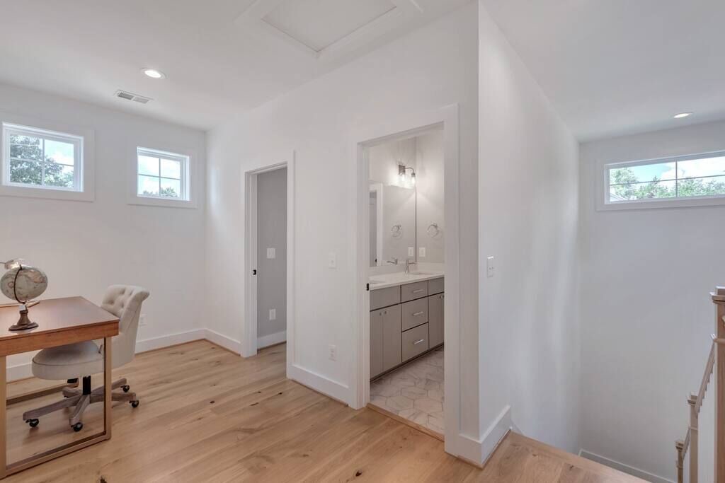 Photo of Bathroom in Ridge St.