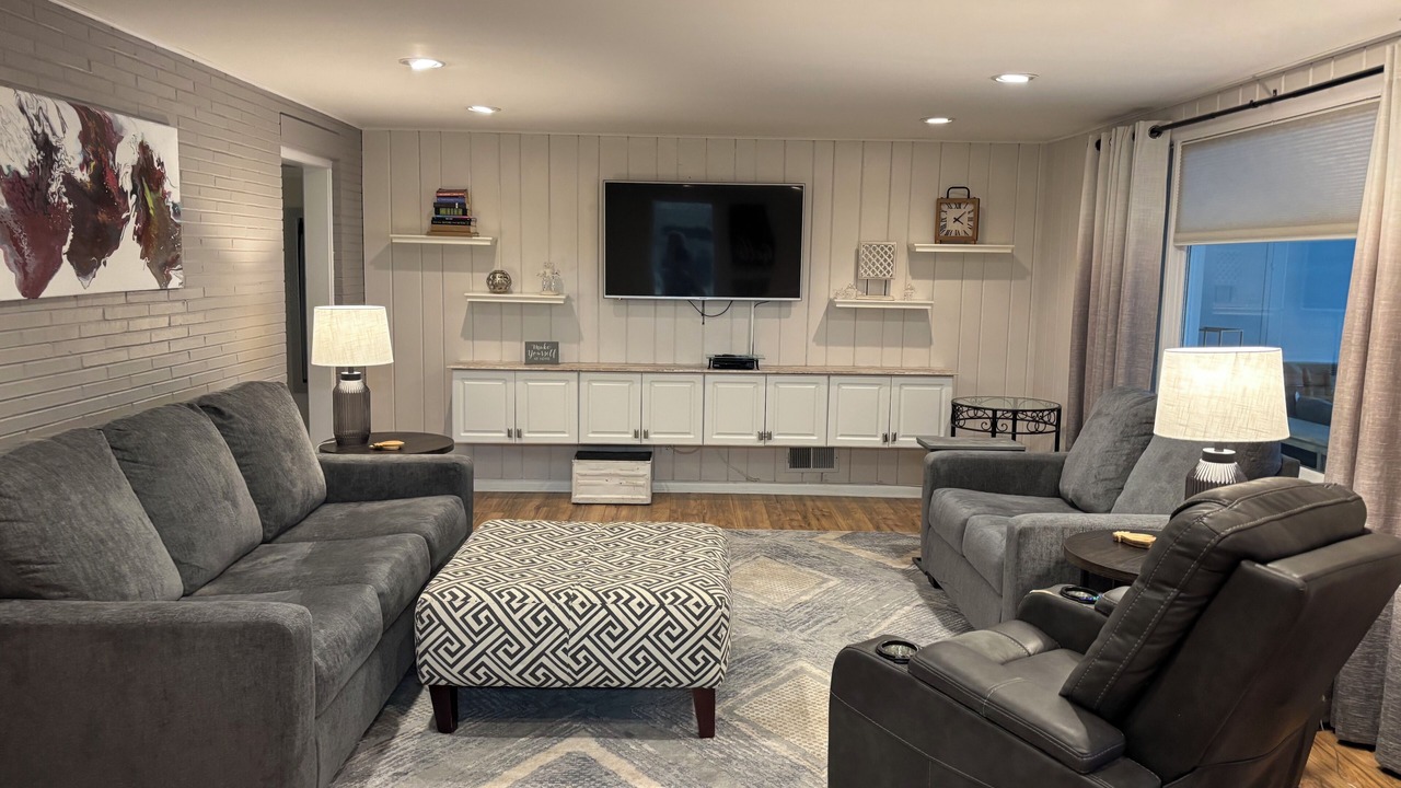 Photo of Bedroom in Waveland Park