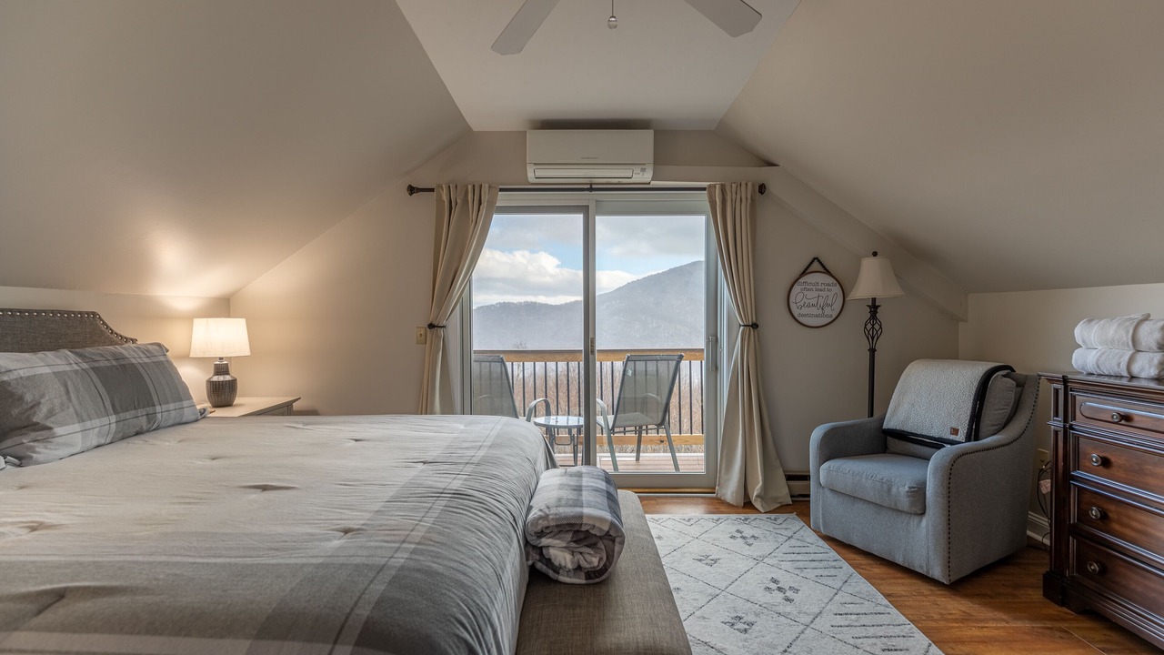Photo of Bedroom in Seven Devils