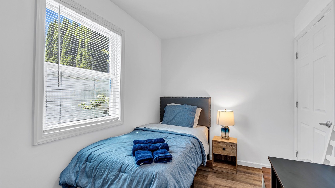 Photo of Bedroom in Wall