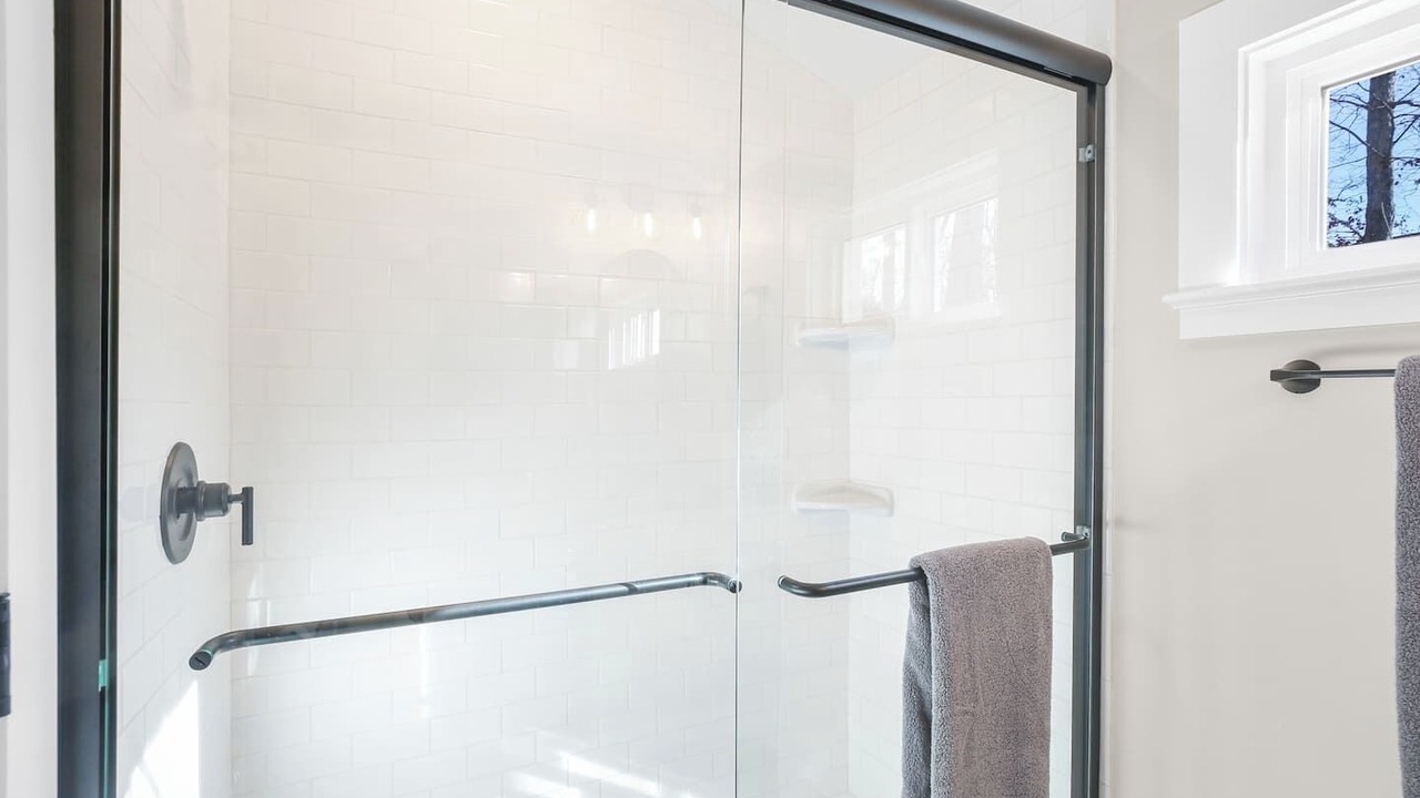 Photo of Bathroom in Bluemont