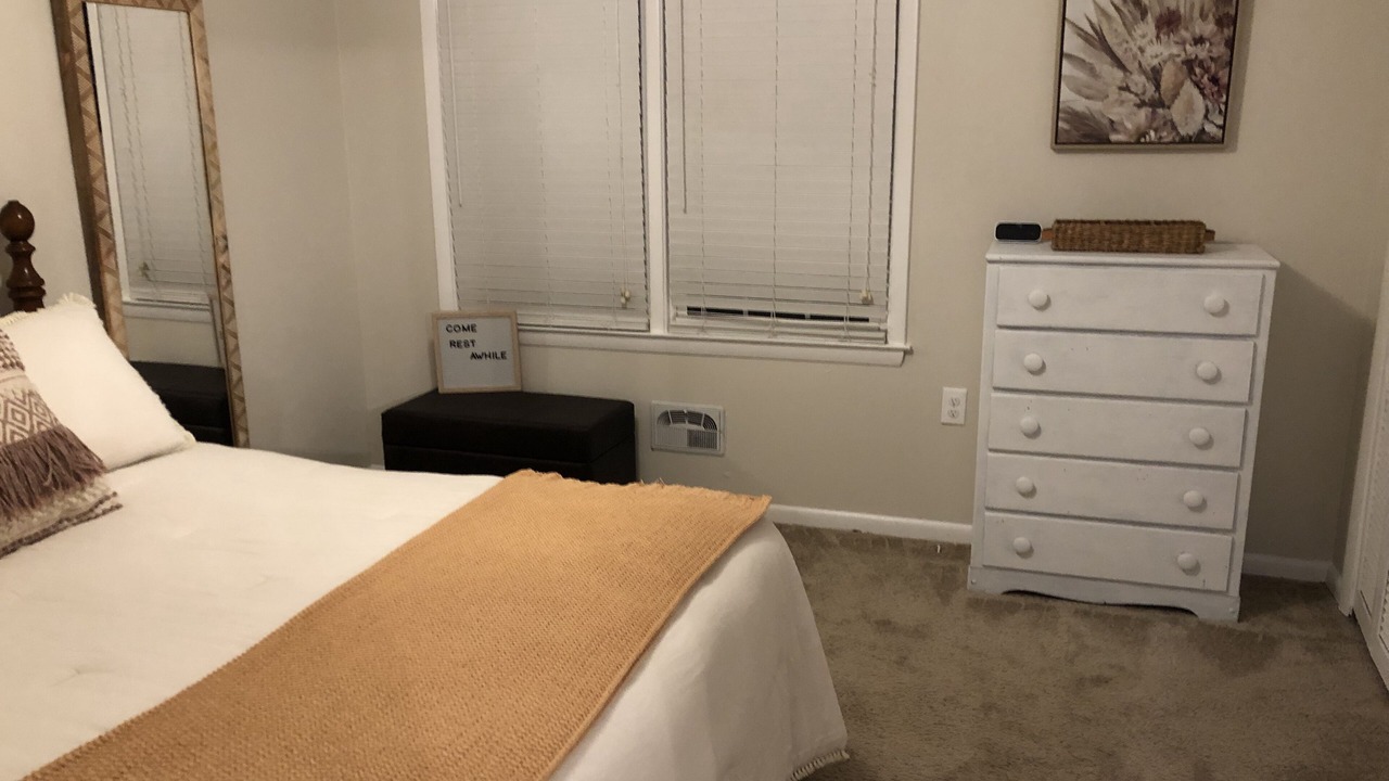 Photo of Bedroom in Council