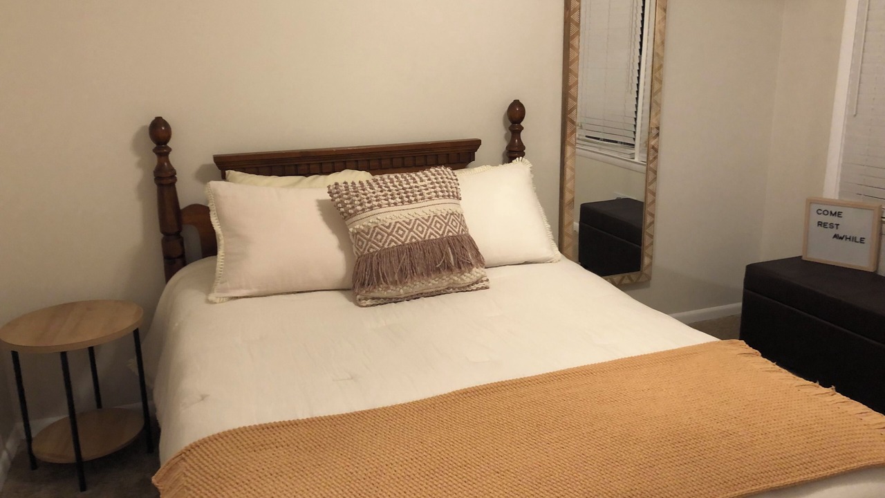 Photo of Bedroom in Council
