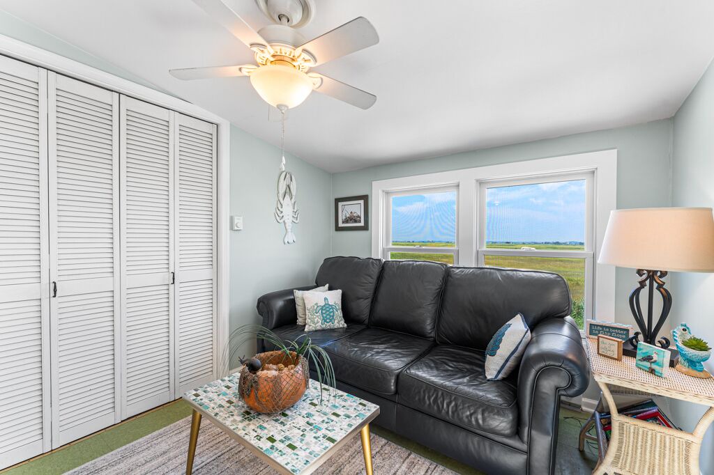 Photo of Livingroom in Downe