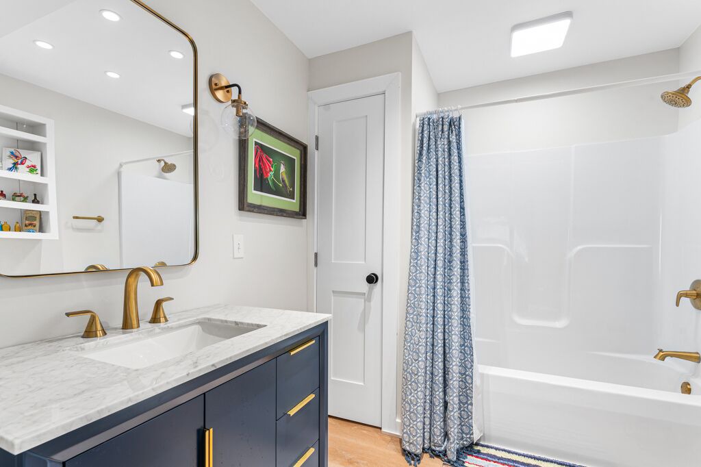 Photo of Bathroom in Downe