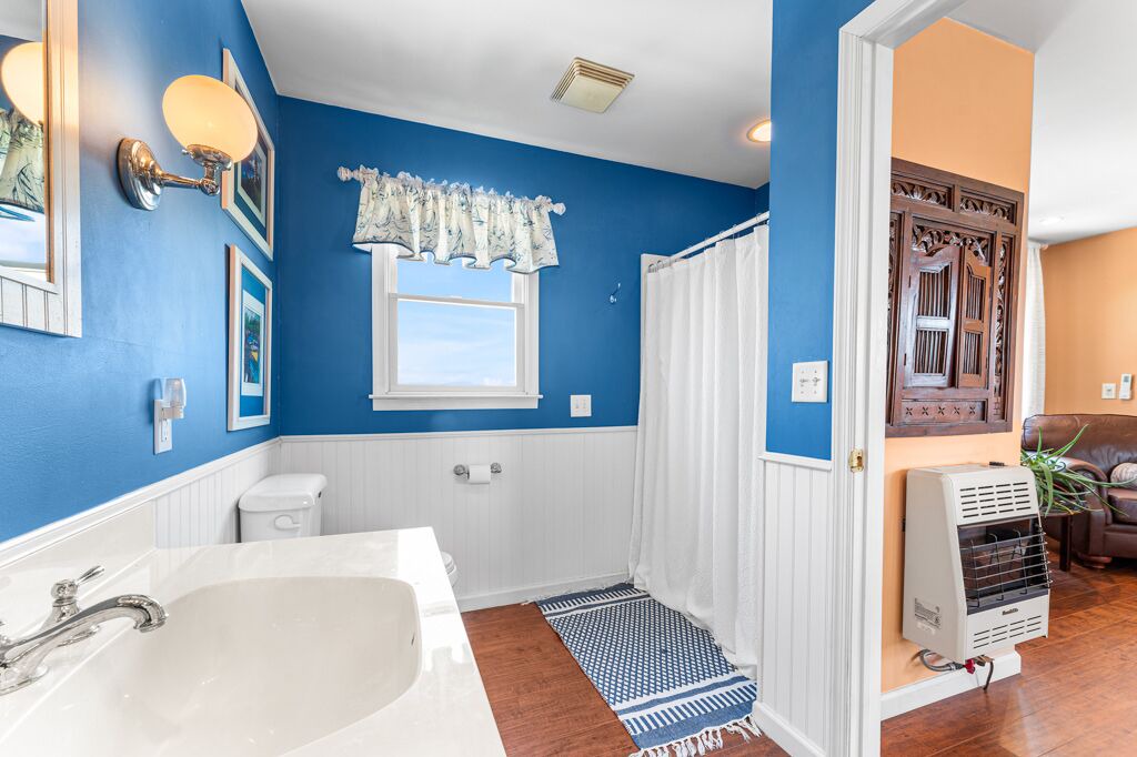 Photo of Bathroom in Downe