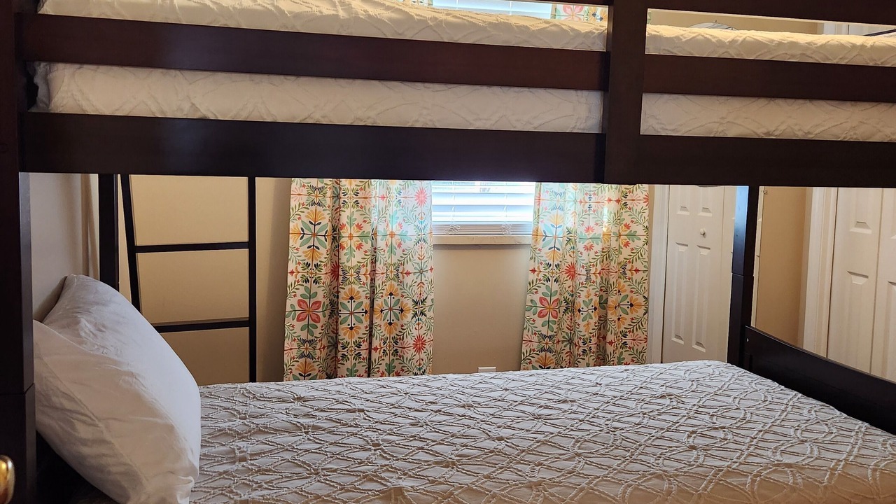 Photo of Bedroom in Maryville