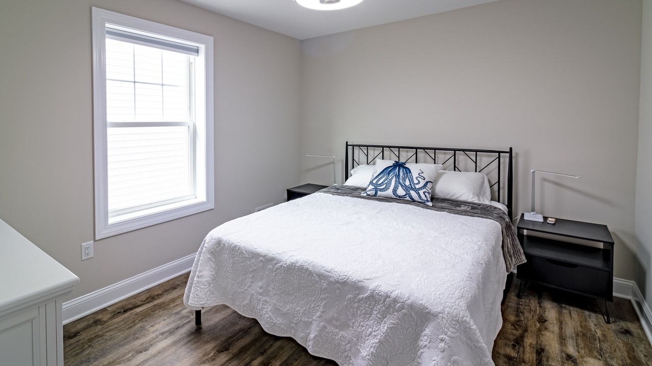 Photo of Bedroom in Seaside Heights