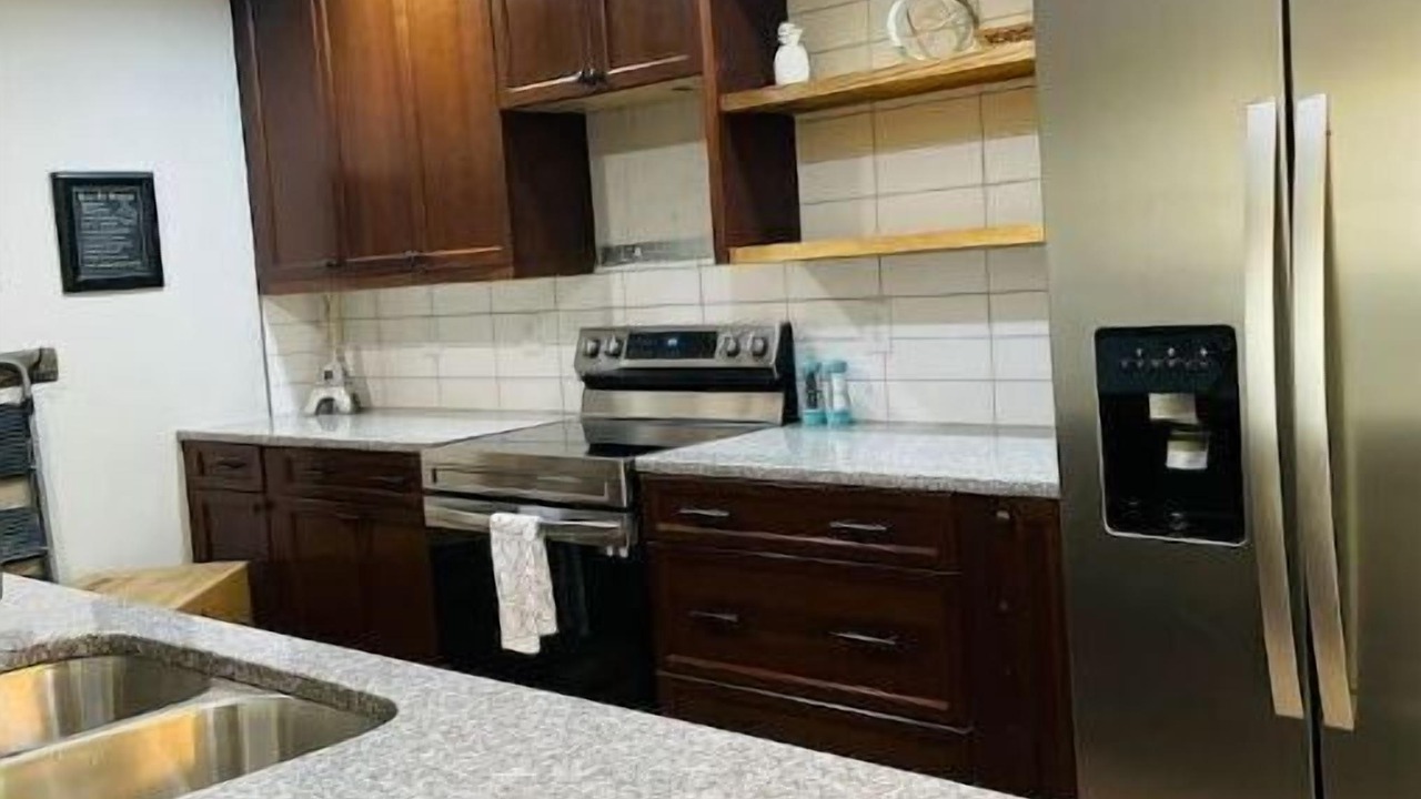 Photo of Kitchen in Crisp