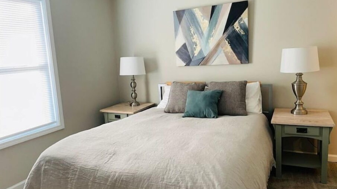 Photo of Bedroom in Crisp