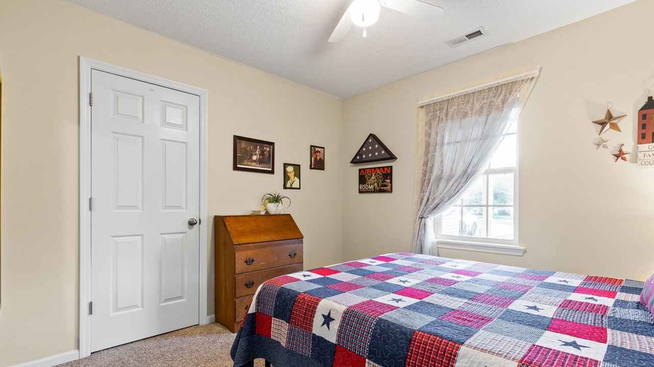 Photo of Bedroom in McCutcheon Field