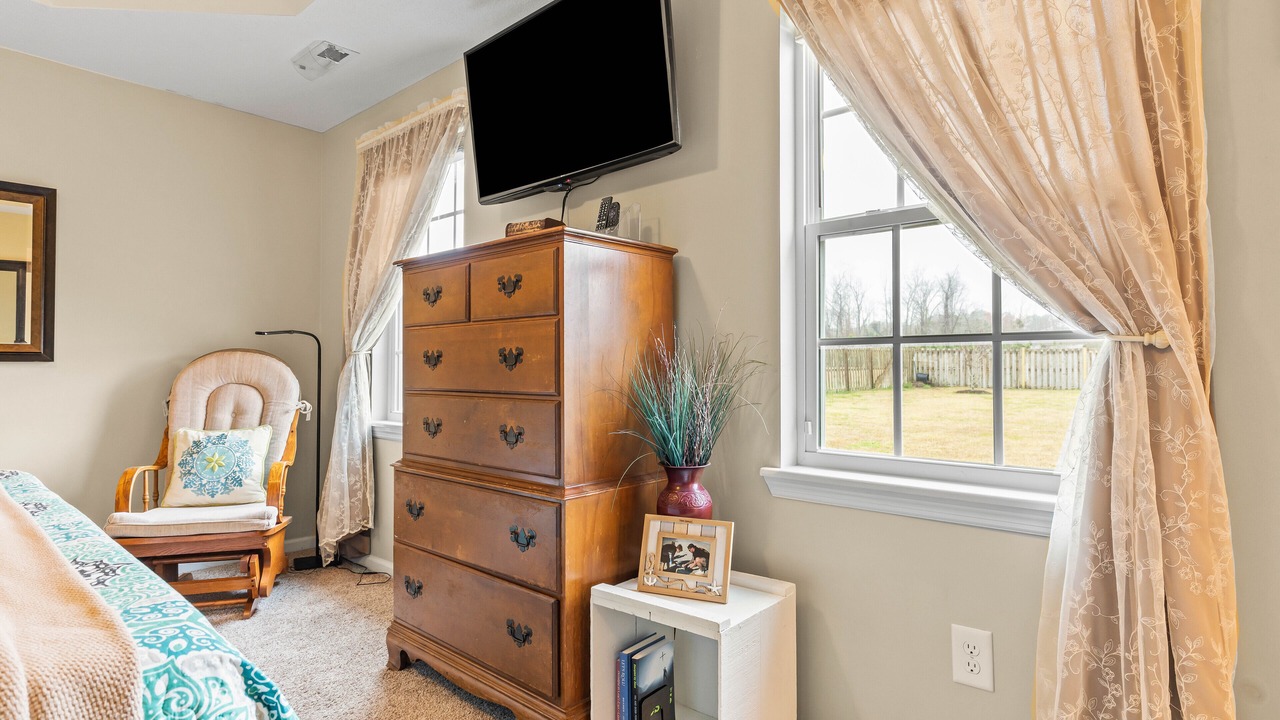 Photo of Bedroom in McCutcheon Field