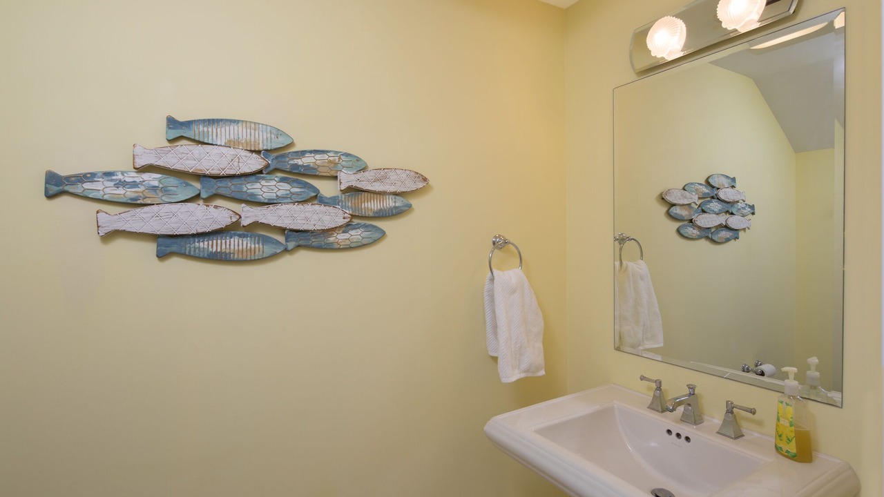 Photo of Bedroom in Mantoloking