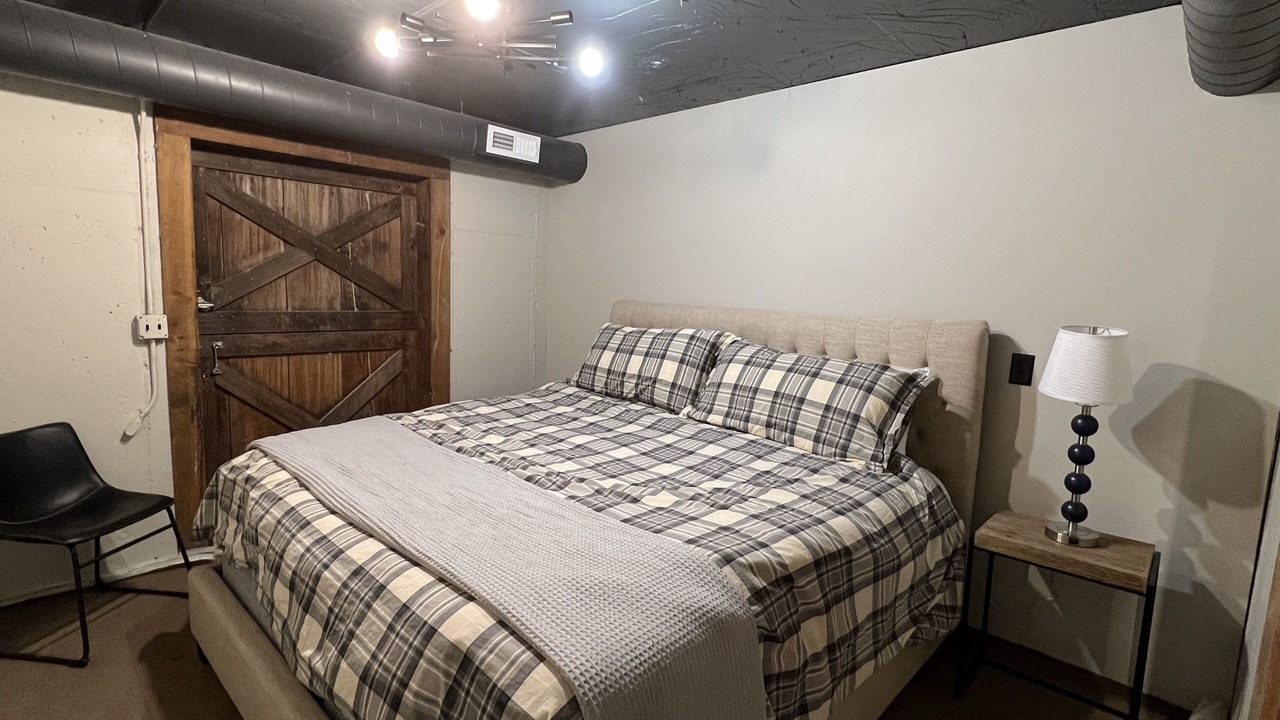 Photo of Bedroom in Elizabeth