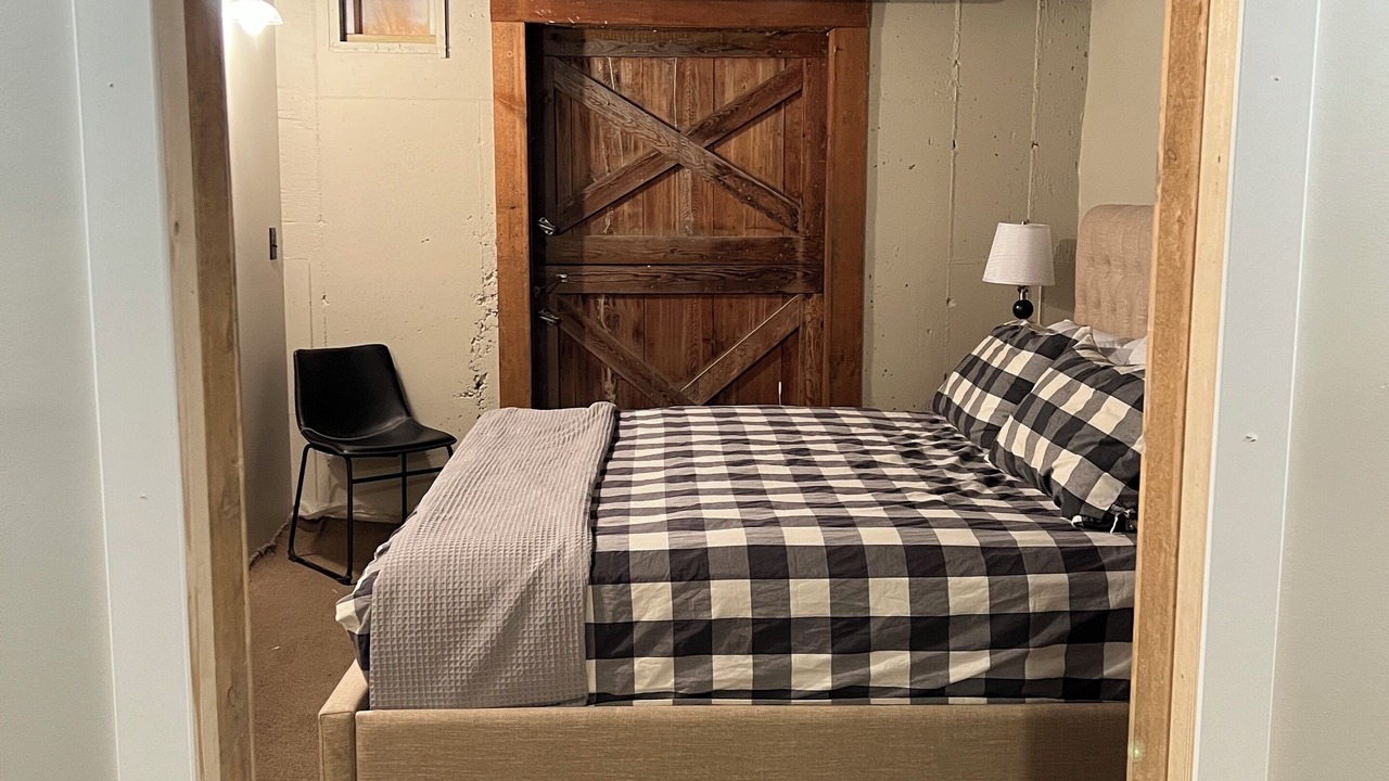 Photo of Bedroom in Elizabeth
