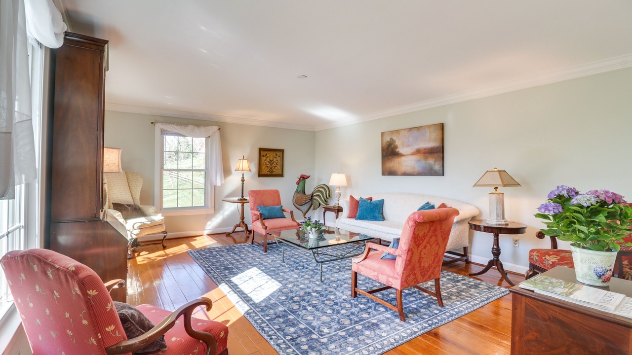 Photo of Bedroom in Orange
