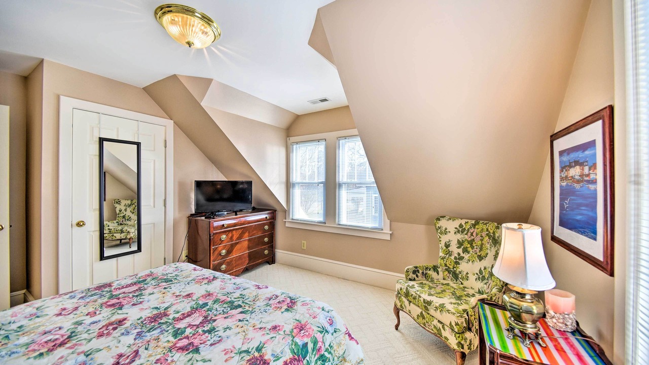 Photo of Bedroom in Edenton