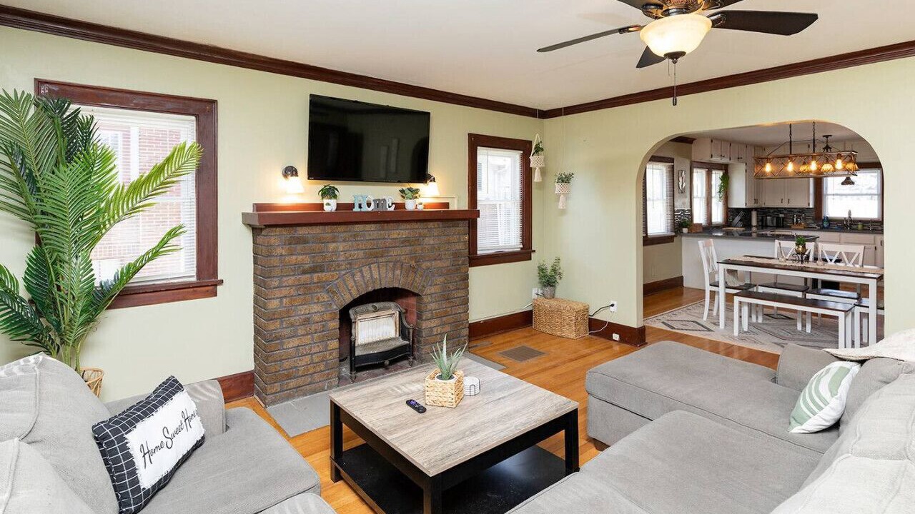 Photo of Livingroom in Beaverdale