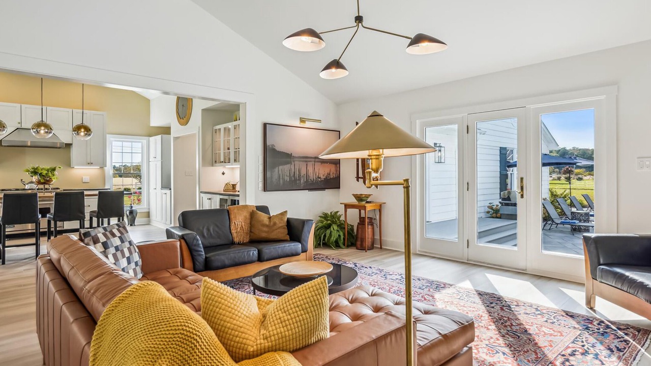 Photo of Livingroom in St. Michaels