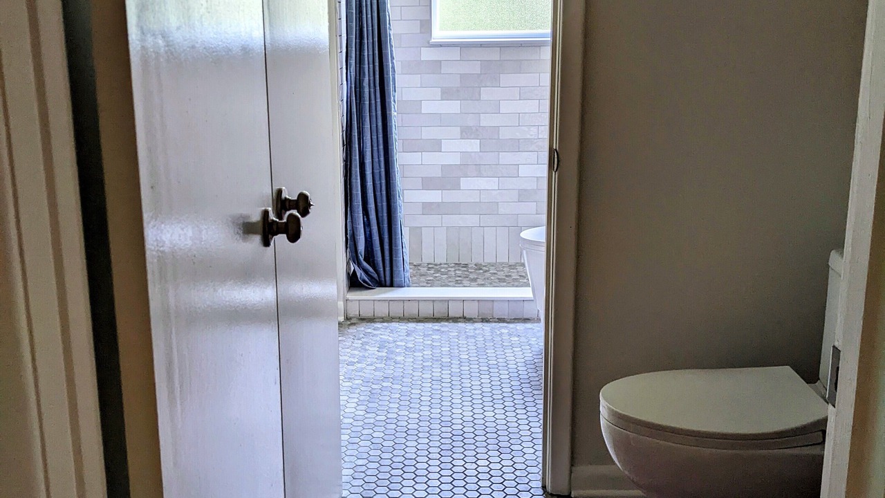 Photo of Bathroom in Cedar Bluff
