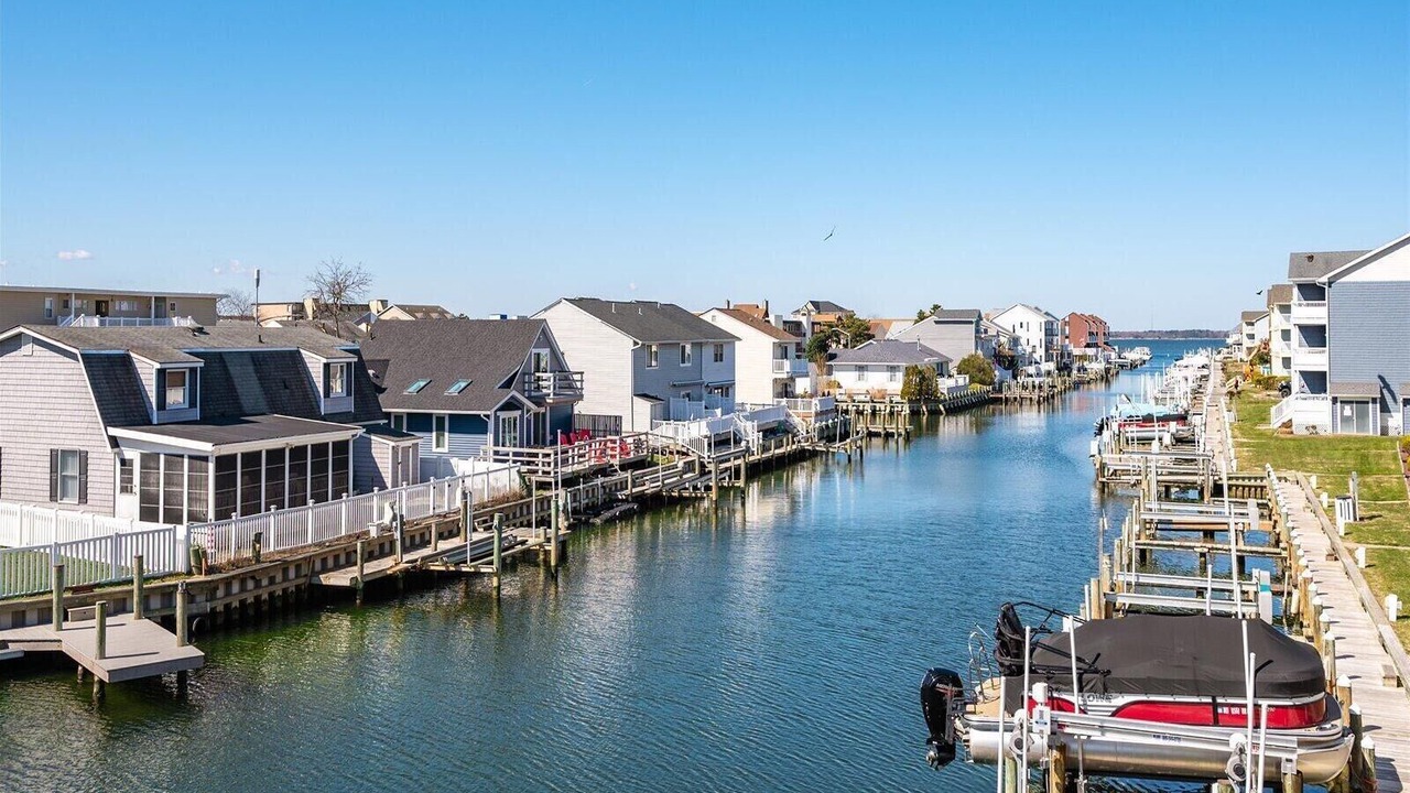 Photo of Others in Heron Harbour Isle