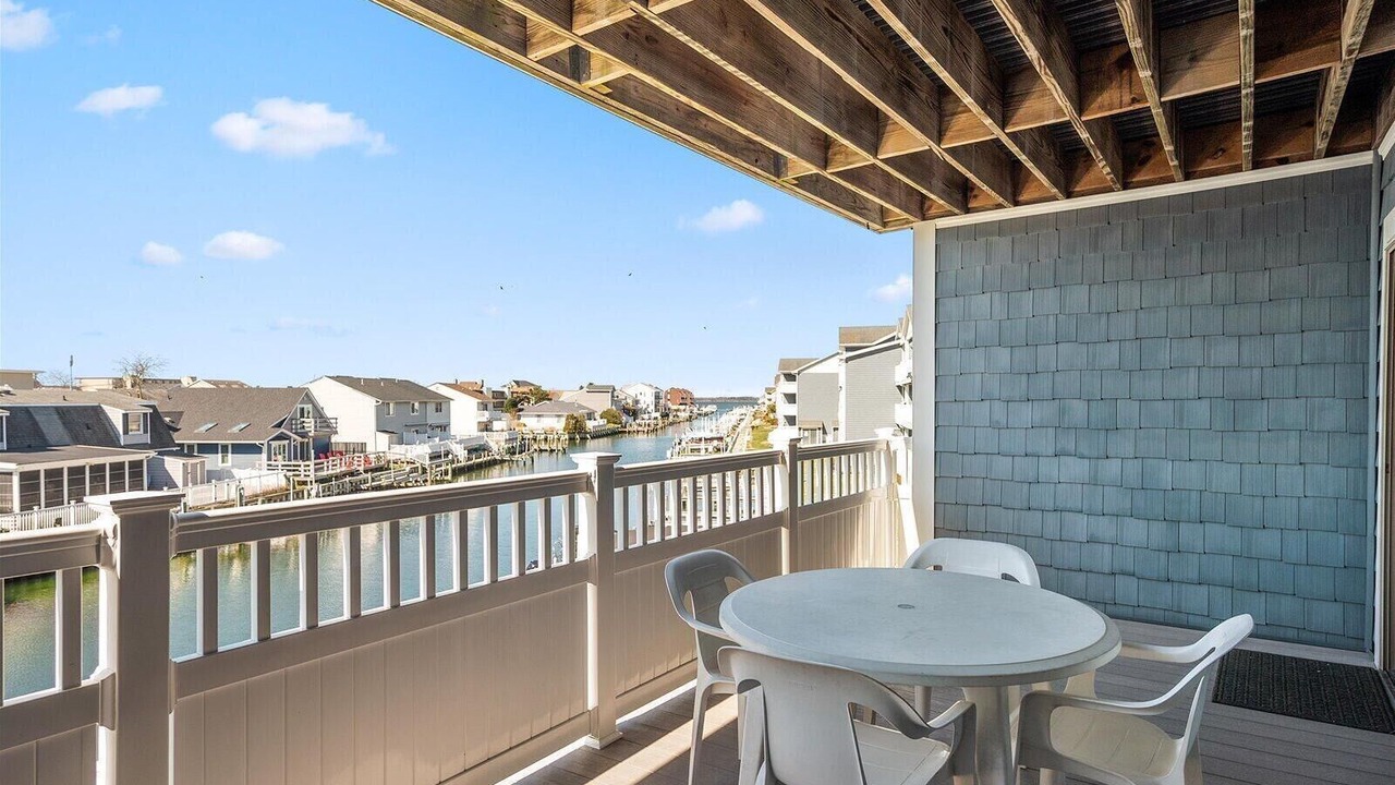 Photo of Outdoor in Heron Harbour Isle