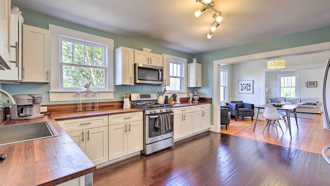 Photo of Kitchen in Crestline Heights