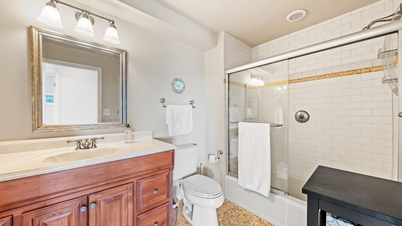 Photo of Bathroom in Townsend's Inlet