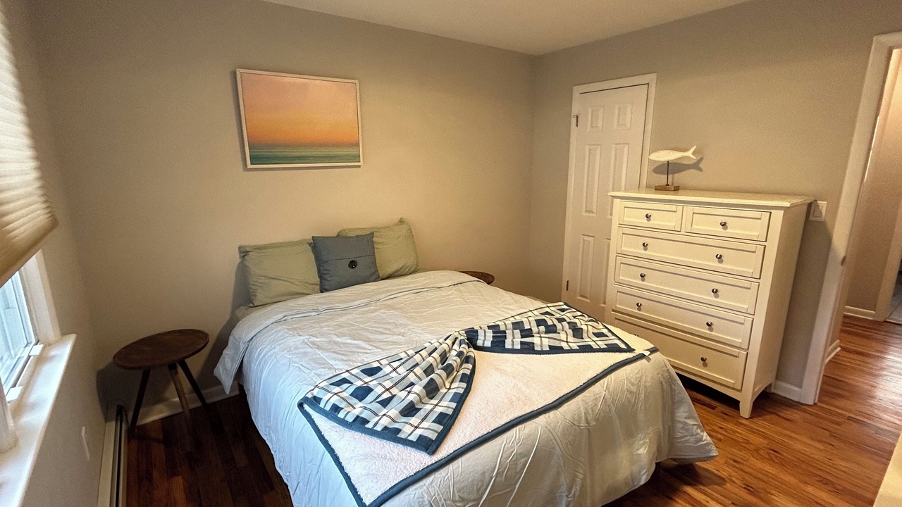 Photo of Bedroom in Neptune City