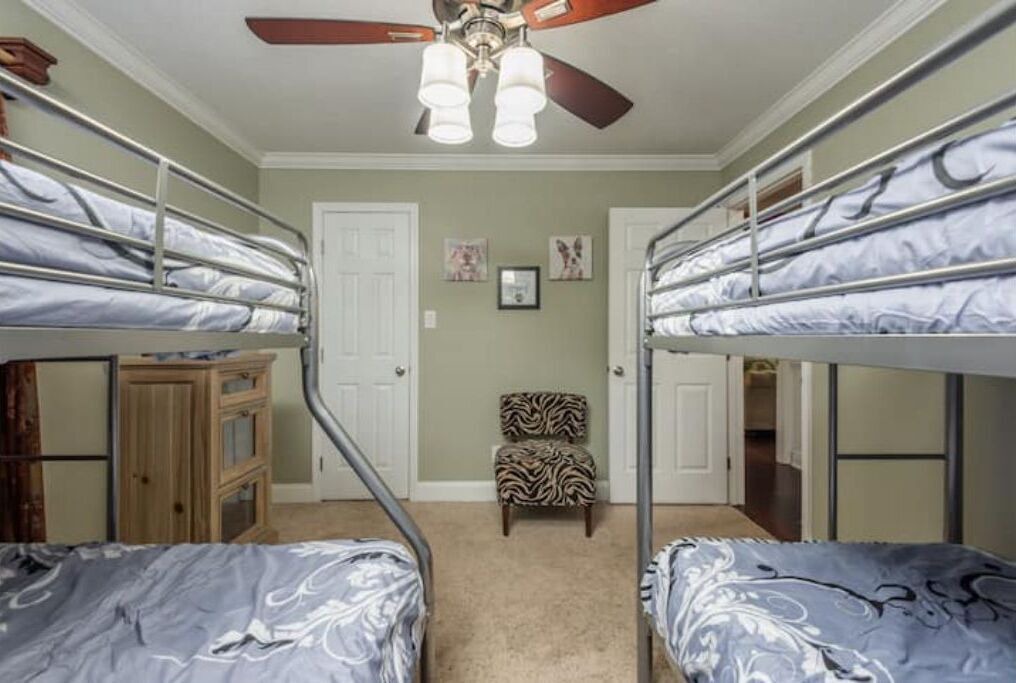 Photo of Bedroom in Ashley Oaks
