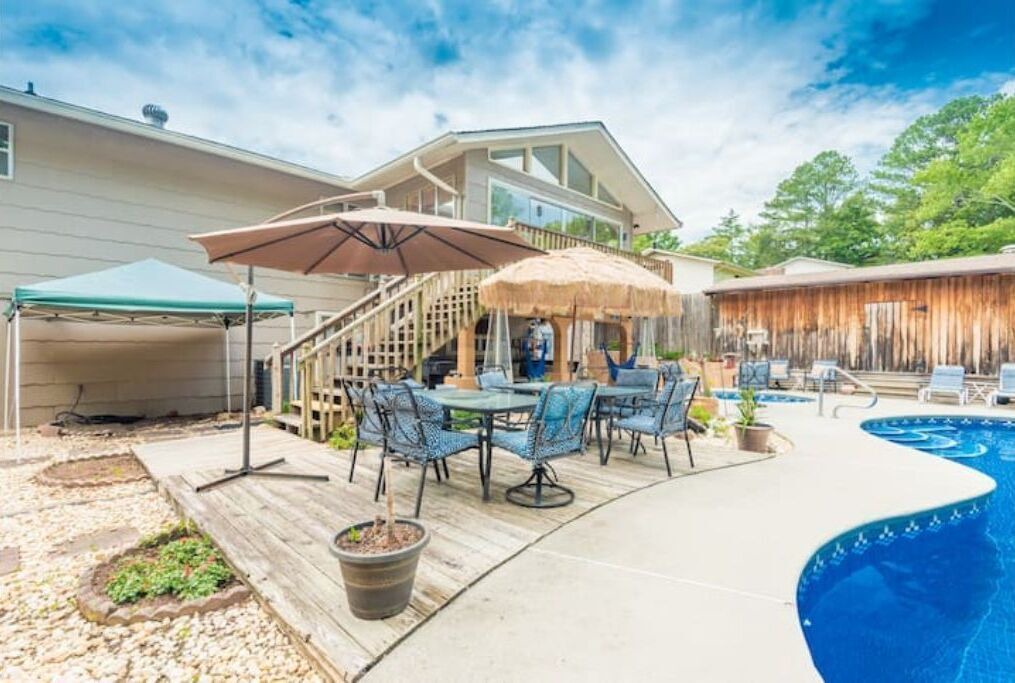 Photo of Outdoor in Ashley Oaks