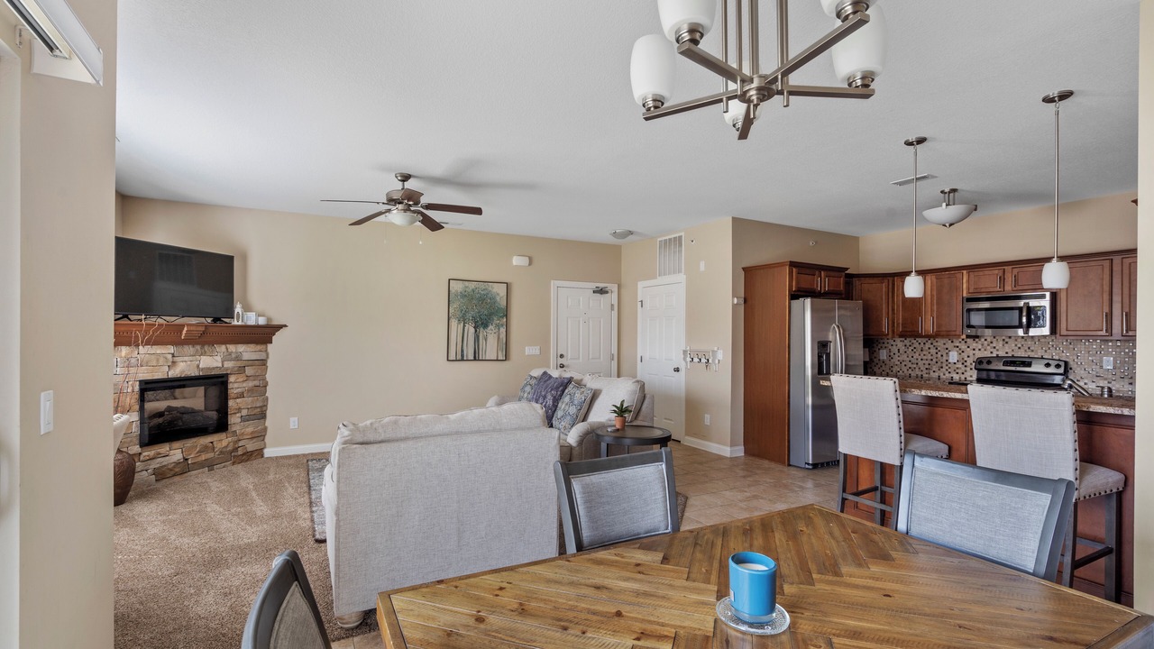 Photo of Livingroom in West Des Moines