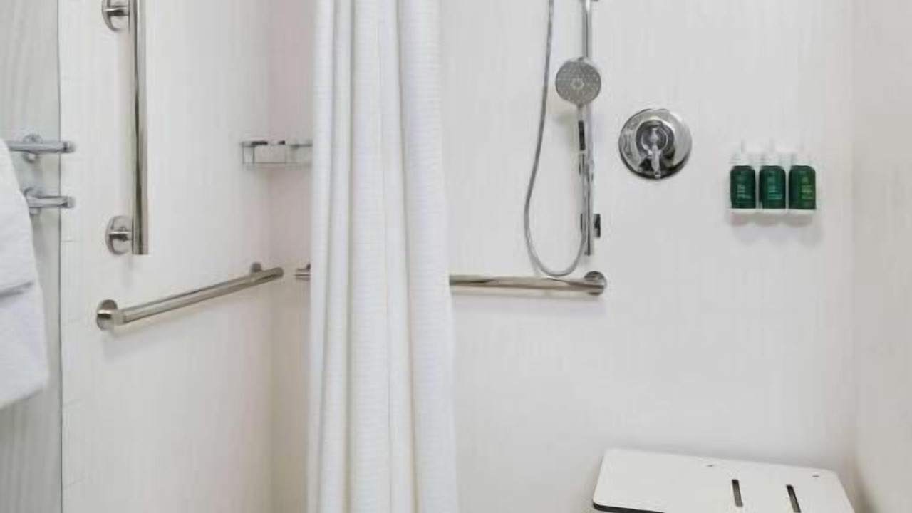 Photo of Bathroom in Rosslyn