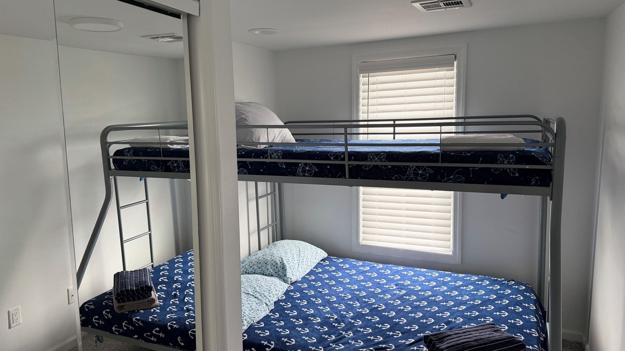 Photo of Bedroom in Mud City