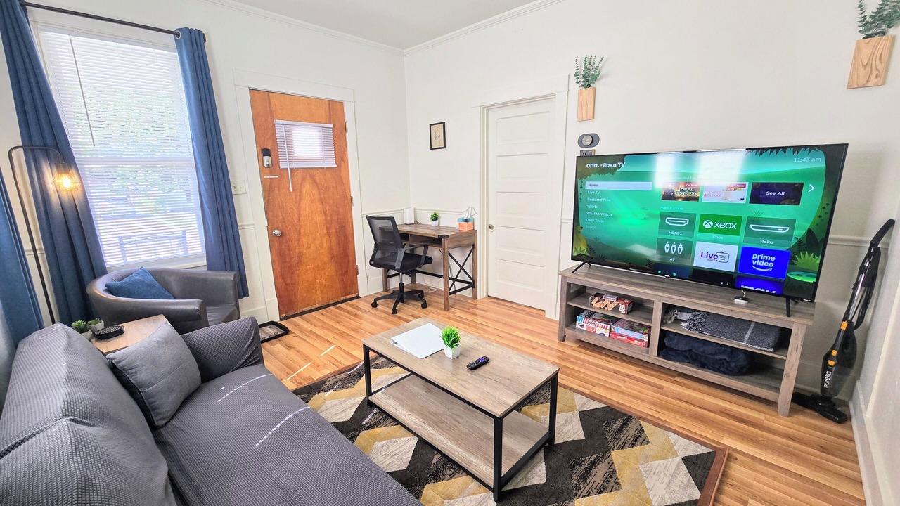 Photo of Livingroom in Galesburg