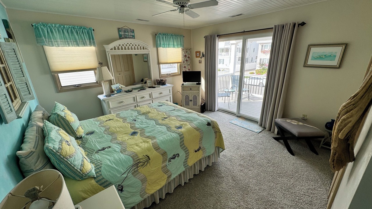 Photo of Bedroom in Townsend's Inlet