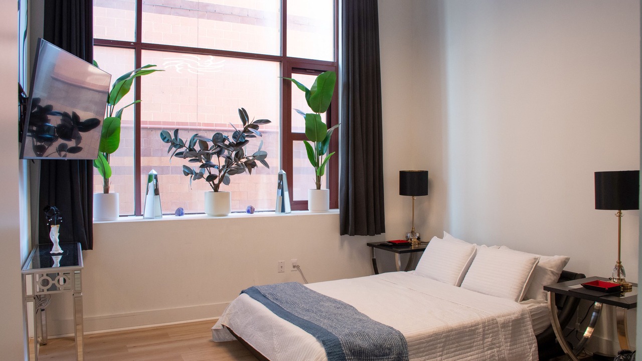 Photo of Bedroom in Downtown Baltimore