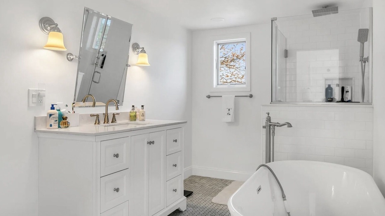 Photo of Bathroom in Avon