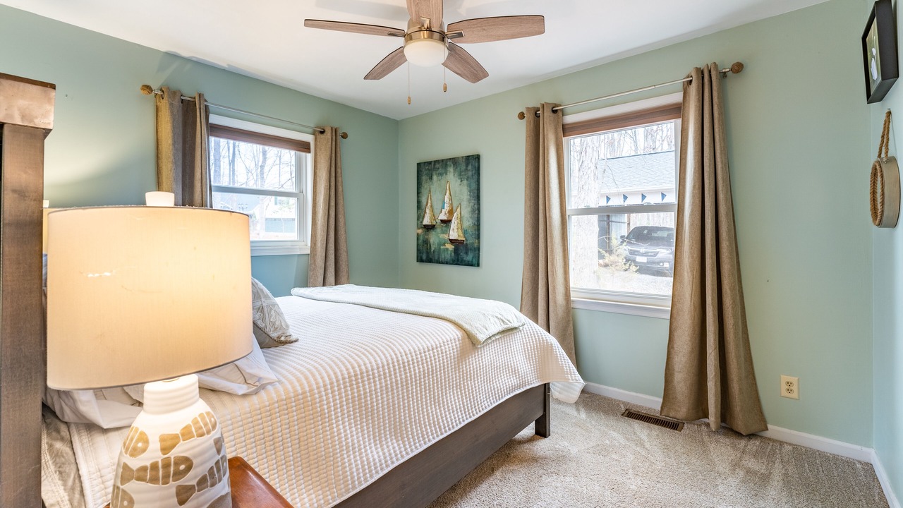 Photo of Bedroom in Locust Grove