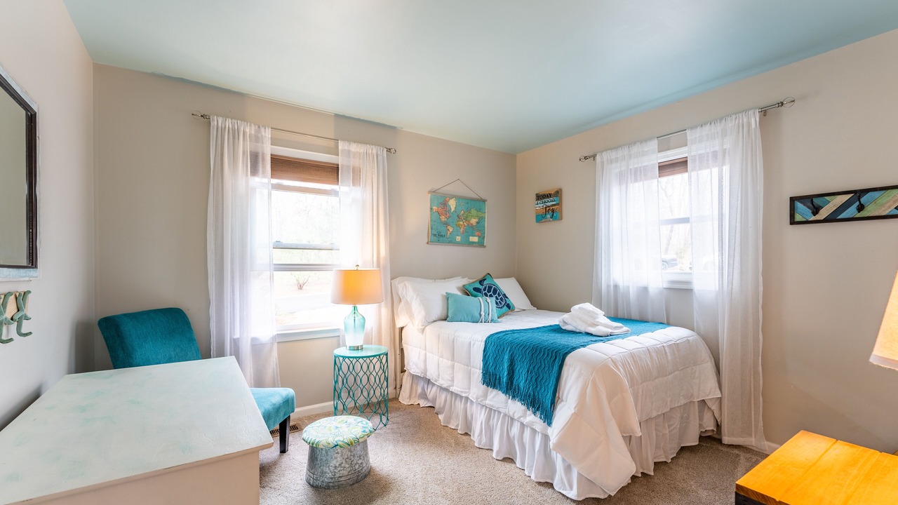 Photo of Bedroom in Locust Grove