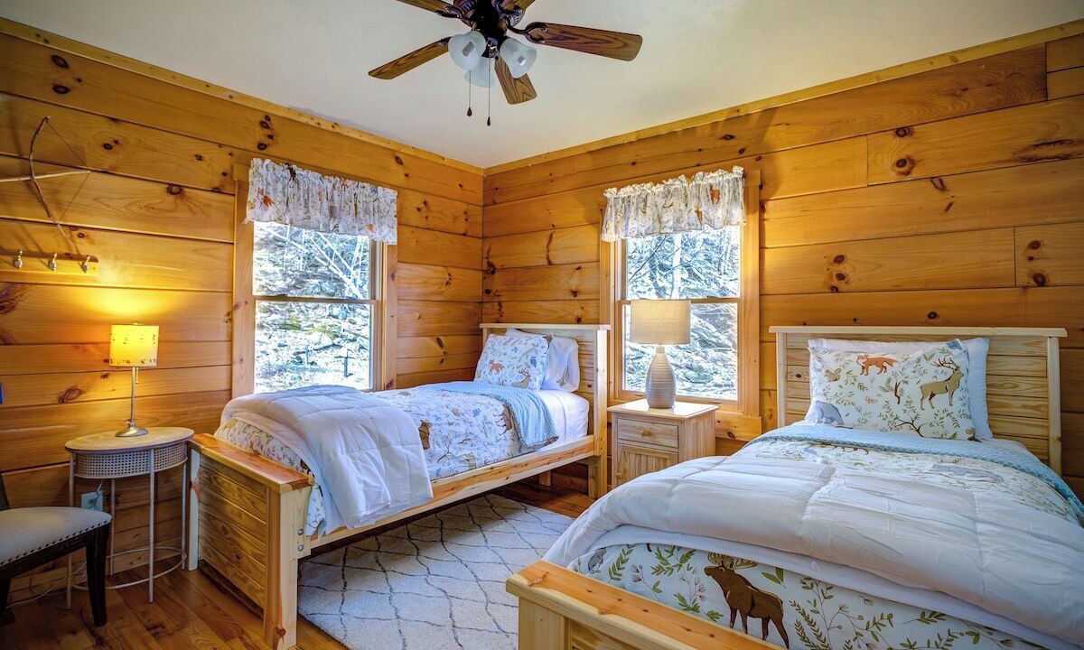 Photo of Bedroom in Seven Devils