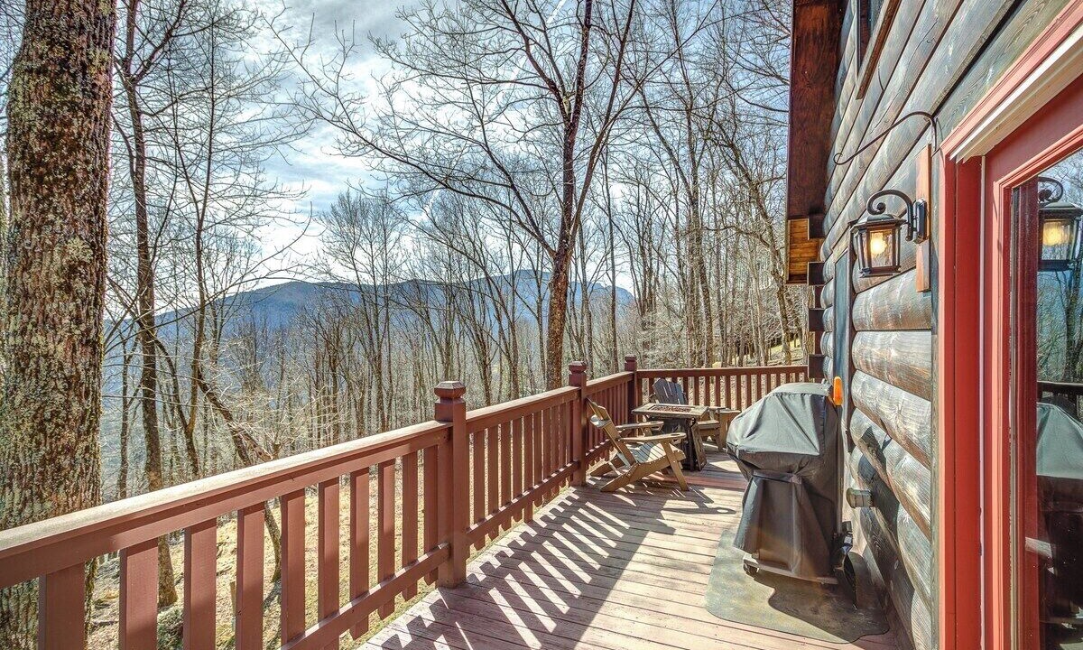 Photo of Patio Balcony in Seven Devils
