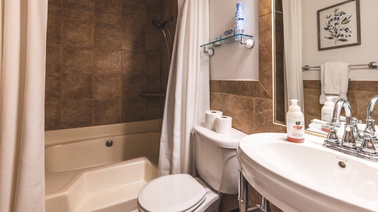 Photo of Bathroom in Waleska