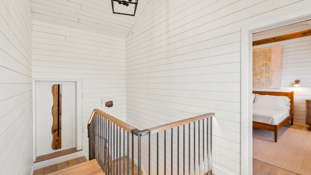 Photo of Bedroom in North Downtown