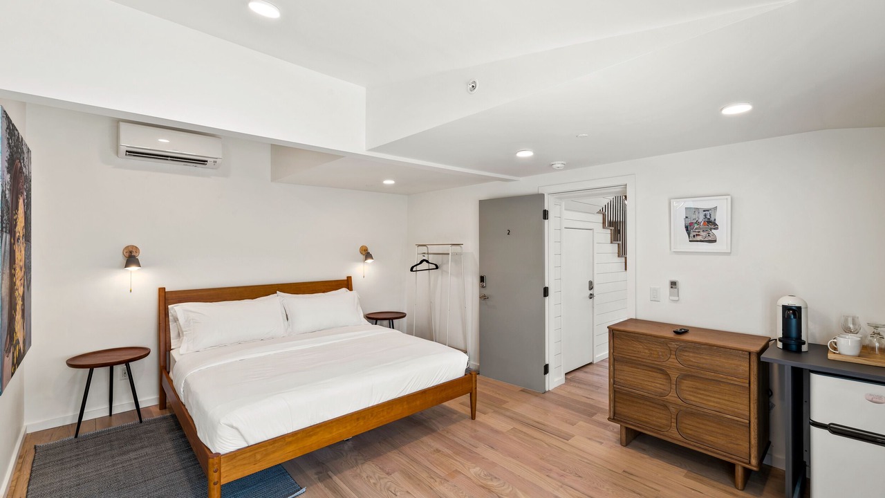 Photo of Bedroom in North Downtown