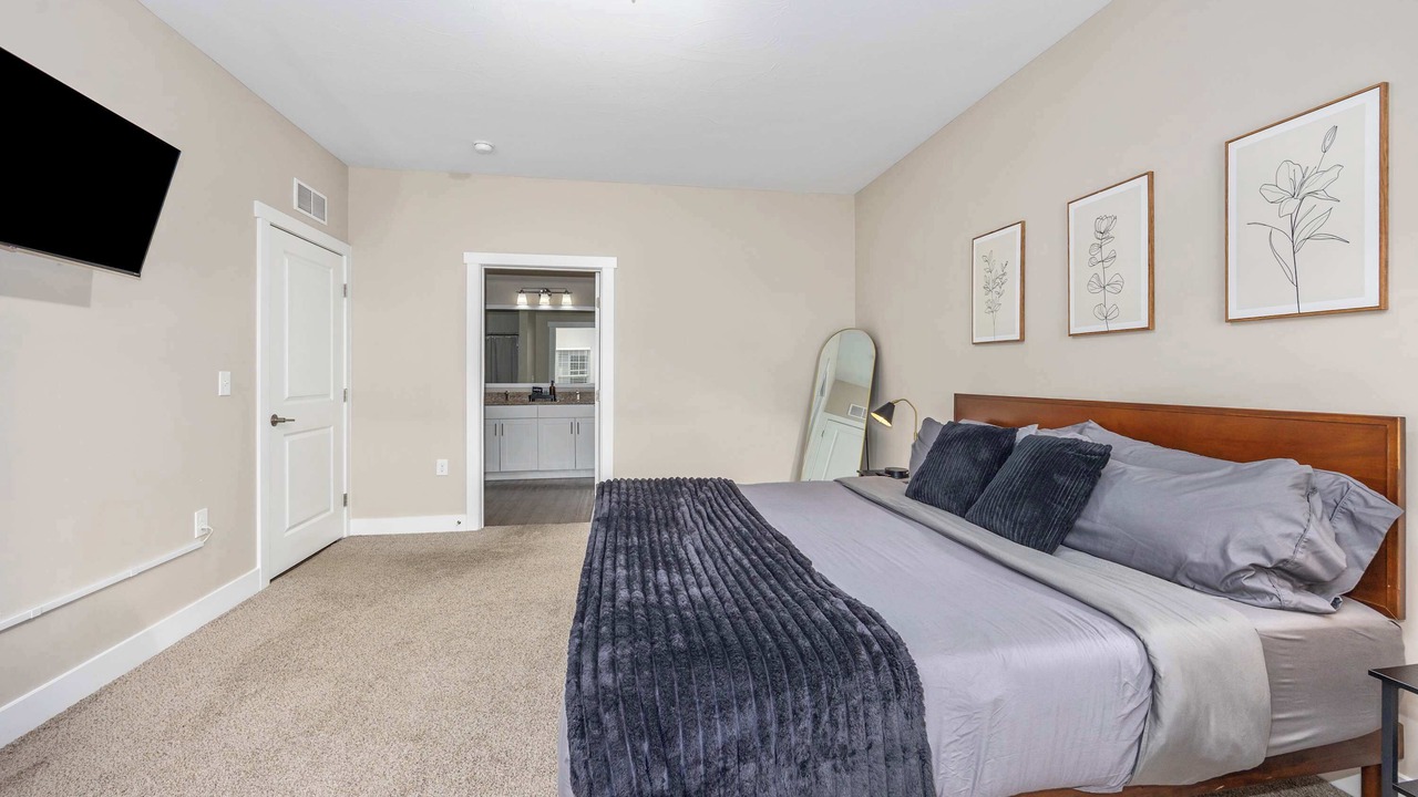 Photo of Bedroom in Grandville