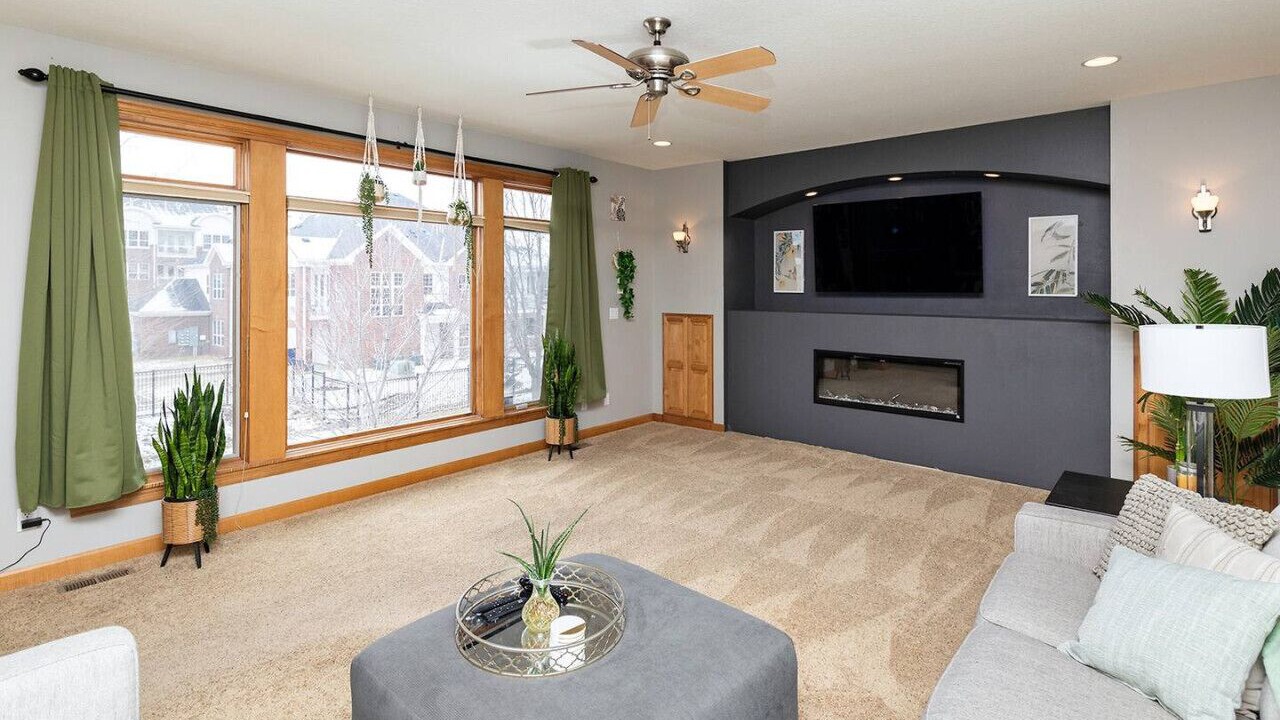 Photo of Livingroom in West Des Moines