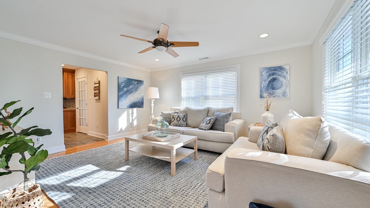 Photo of Livingroom in Margate City